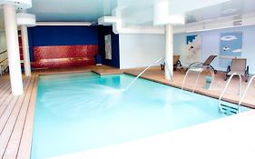 Chalet Cerca De Noja Con Acceso A Spa